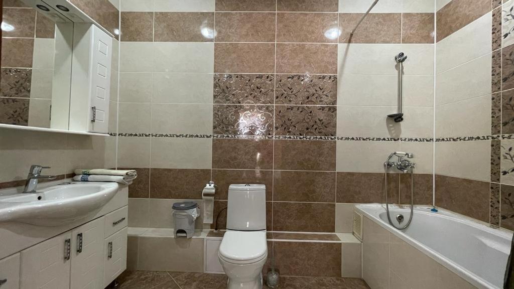 Rosa Roze Luxe House Hotel Karaganda Ngoại thất bức ảnh